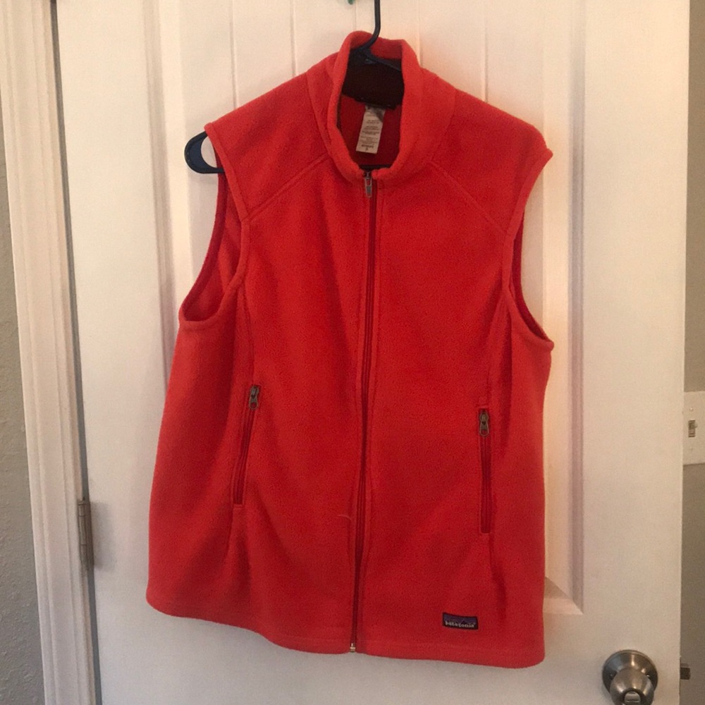 Coral Patagonia Vest! Women’s XL worn a few times